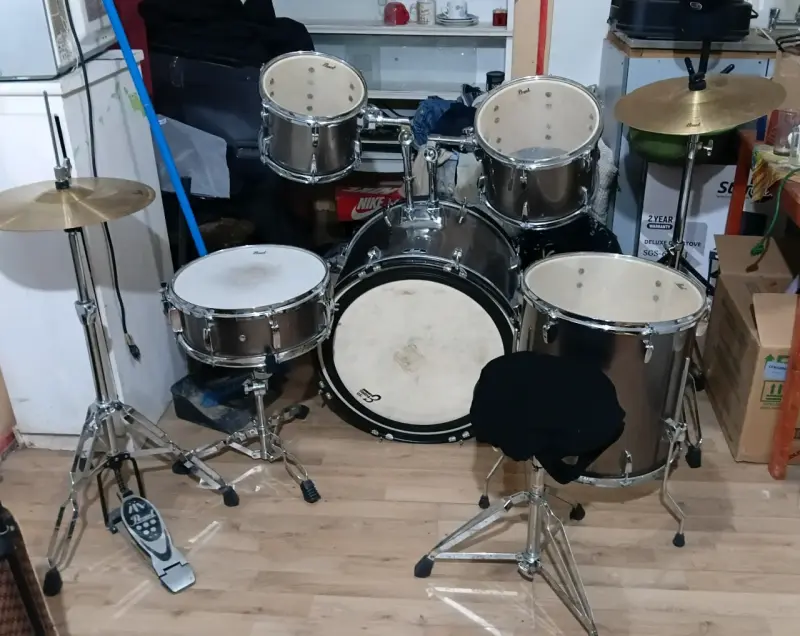 Batería acústica completa con platillos