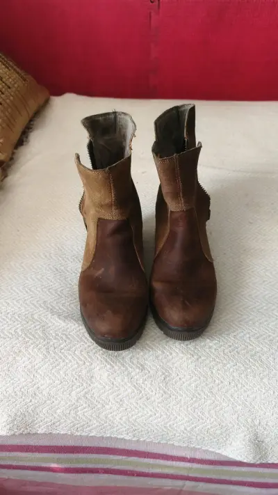 Botines de cuero marrón con cierre lateral CAT - miniatura 2