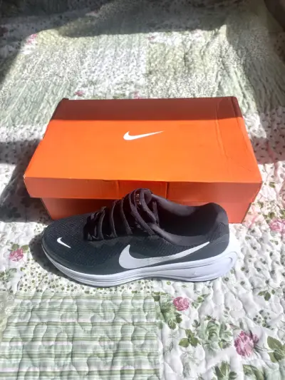 Zapatillas deportivas Nike negras para correr - miniatura 1