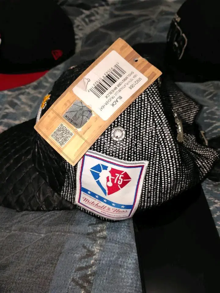 Gorra Mitchell & Ness Miami Heat Negra - 2