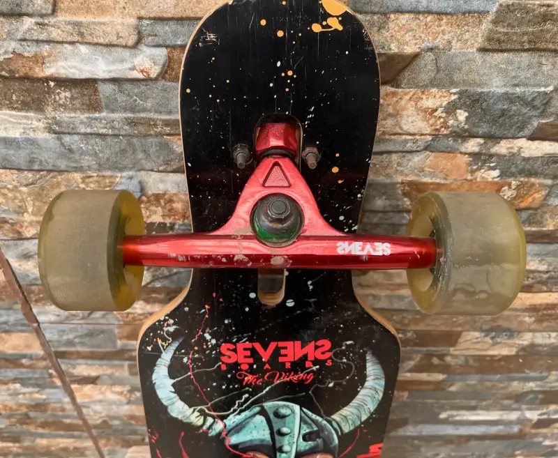 Longboard Sevens The Viking con diseño vikingo - 3