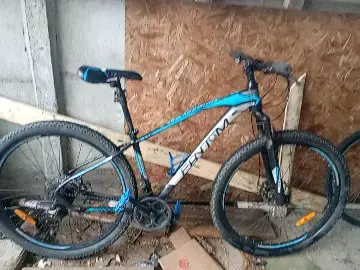 Bicicleta de montaña Fantom azul y negra - 1