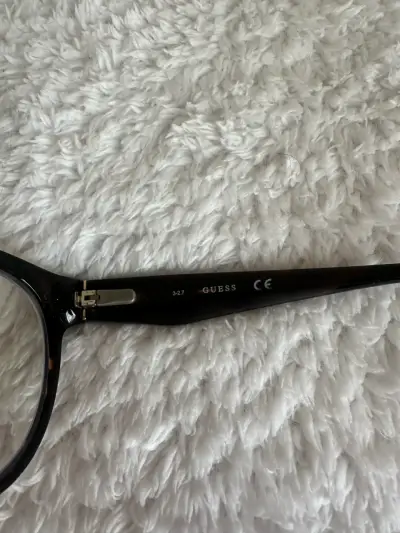 Gafas de Lectura Guess Negras Unisex - miniatura 4