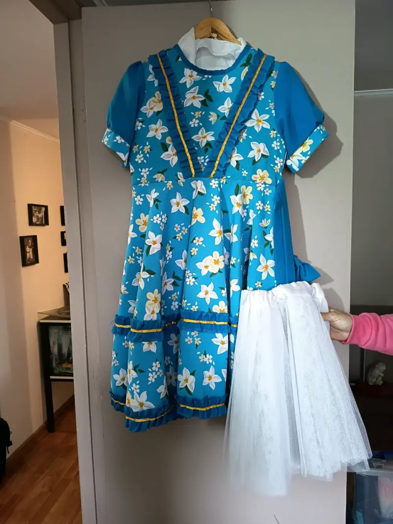 Traje huasa con flores para niña - 1