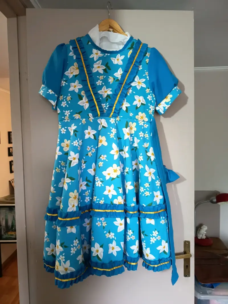 Traje huasa con flores para niña - 2