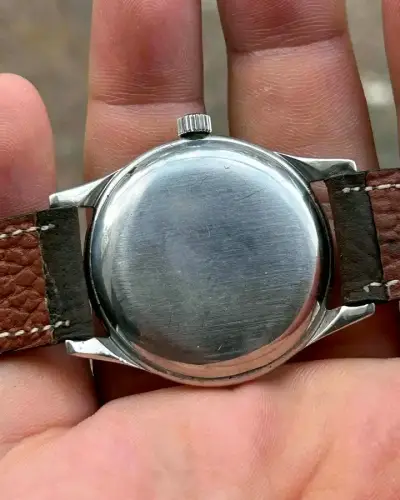 Reloj Omega vintage con calendario lunar - miniatura 2