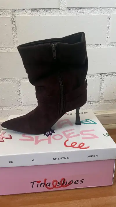Botines de gamuza marrón con tacón Tina Shoes - miniatura 2