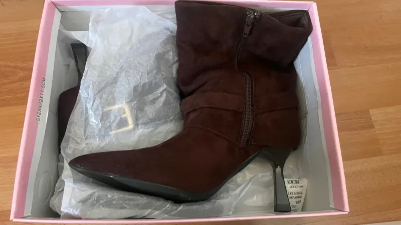Botines de gamuza marrón con tacón Tina Shoes - 3