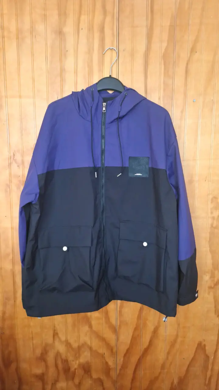 Cortavientos/Chaqueta - 4
