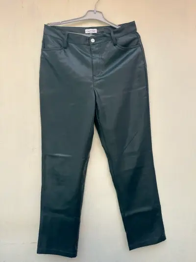 Pantalones de cuero sintético Calvin Klein verde oscuro - miniatura 2