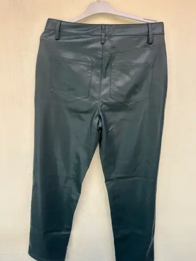 Pantalones de cuero sintético Calvin Klein verde oscuro - miniatura 4