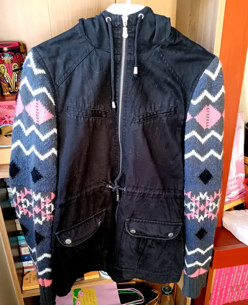 Chaqueta negra con mangas tejidas Sybilla - 1