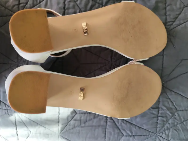 Sandalias de tacón grueso blancas Shein - 3