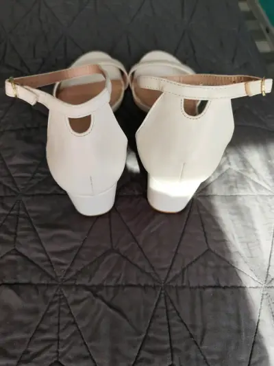 Sandalias de tacón grueso blancas Shein - miniatura 4