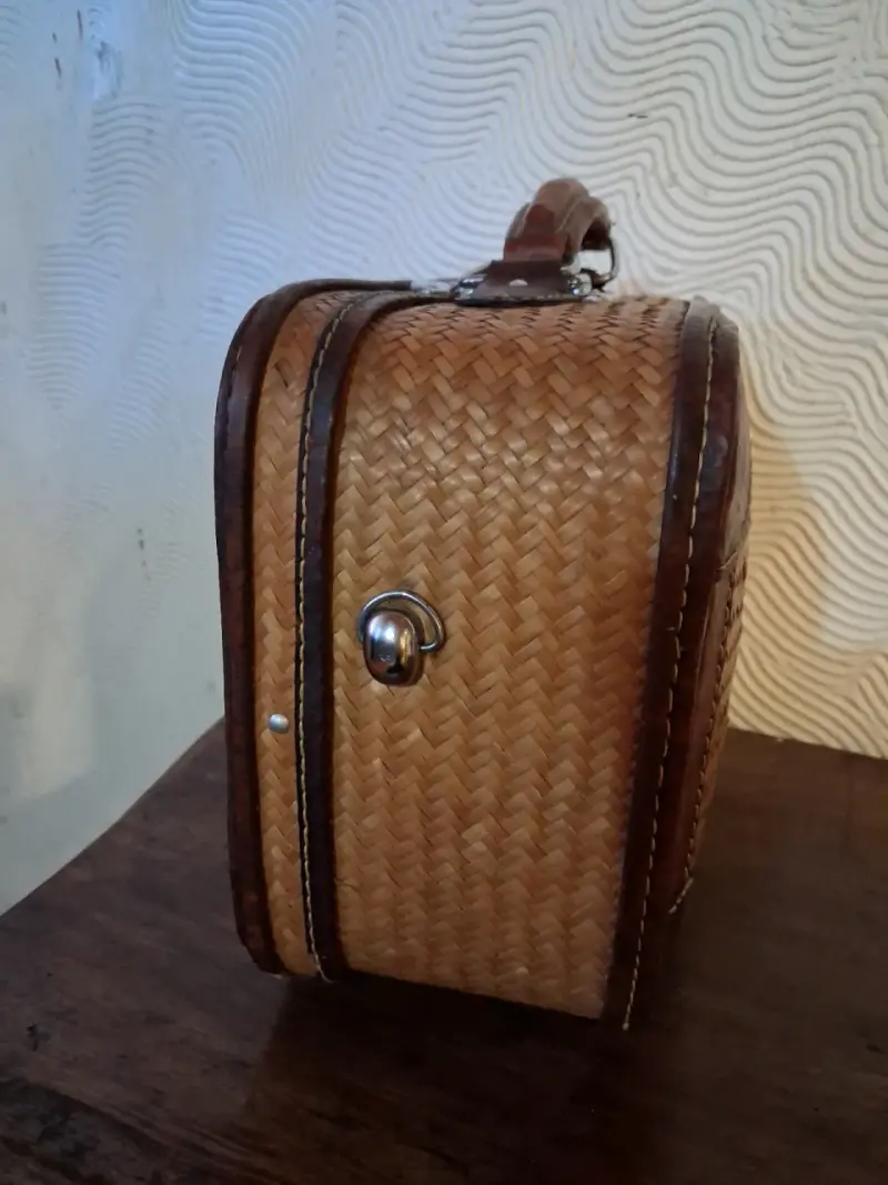 Maletín vintage de mimbre y cuero - 6