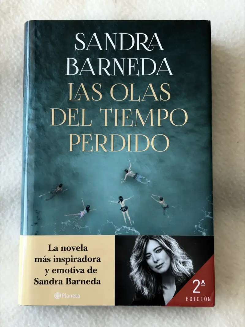 Libro 'Las Olas del Tiempo Perdido' de Sandra Barneda