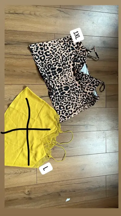 Lote de ropa femenina variada en diferentes tallas - miniatura 2