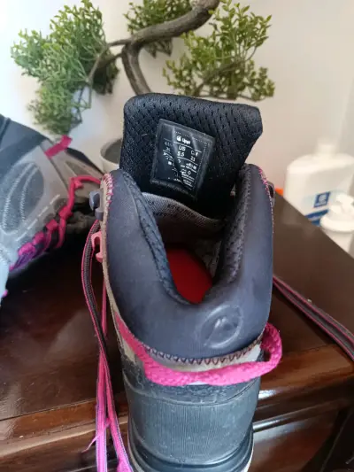 Botas de montaña para mujer con cordones rosas - miniatura 2