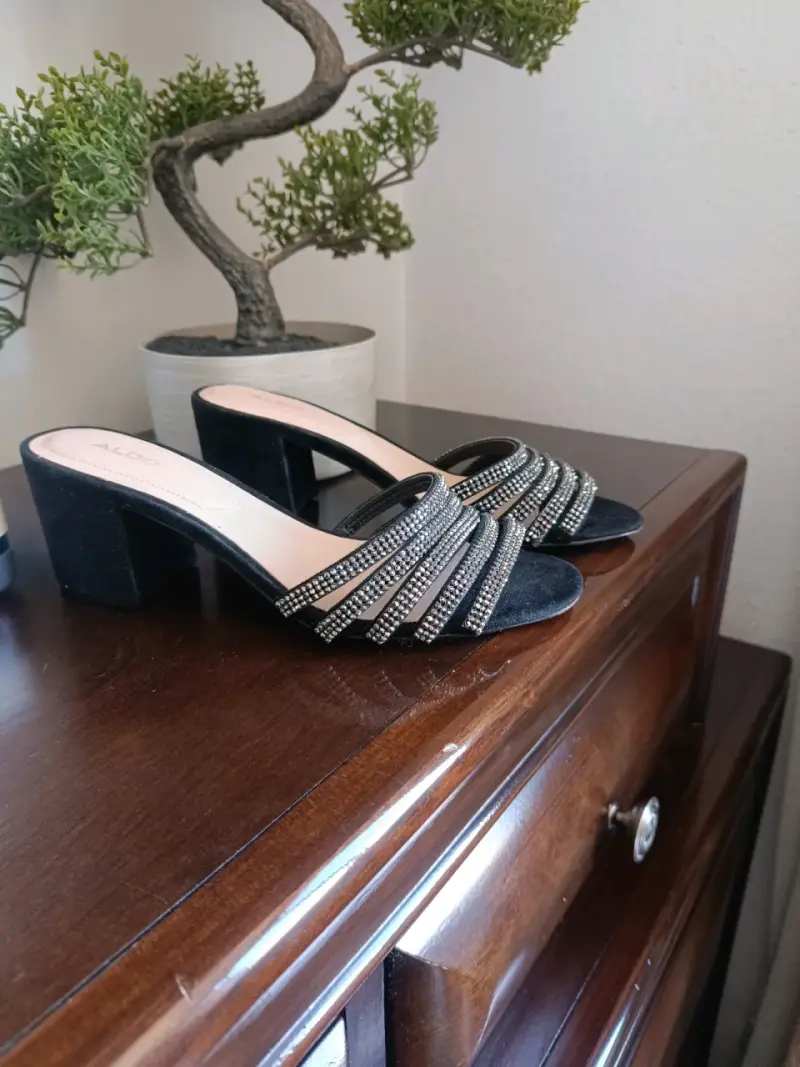 Sandalias de Tacón Negro con Brillantes Aldo - 4
