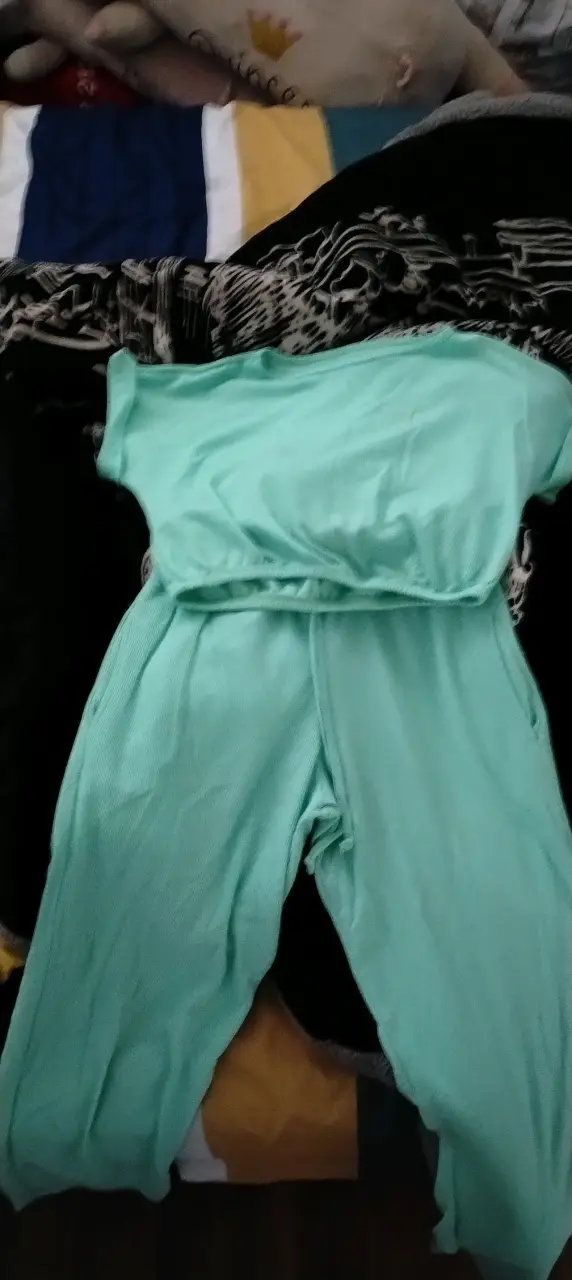 Conjunto deportivo verde menta para mujer - 1