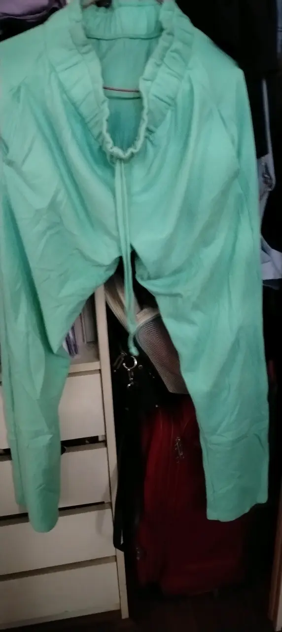 Conjunto deportivo verde menta para mujer - 3