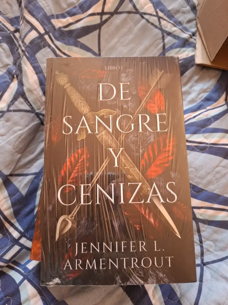 Libro 'De Sangre y Cenizas' Jennifer L. Armentro
