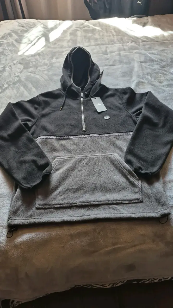 Polerón con capucha bicolor para hombre - 1
