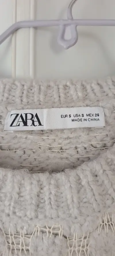 Suéter tejido beige Zara para mujer - miniatura 2