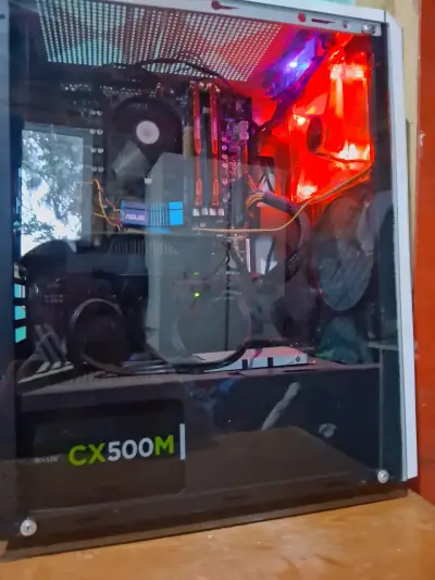 PC Gamer con Fuente Corsair CX500M y Ventilación LED - miniatura 1