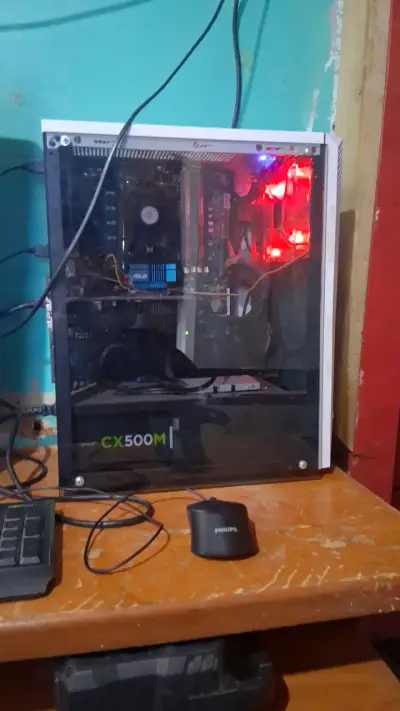 PC Gamer con Fuente Corsair CX500M y Ventilación LED - miniatura 3