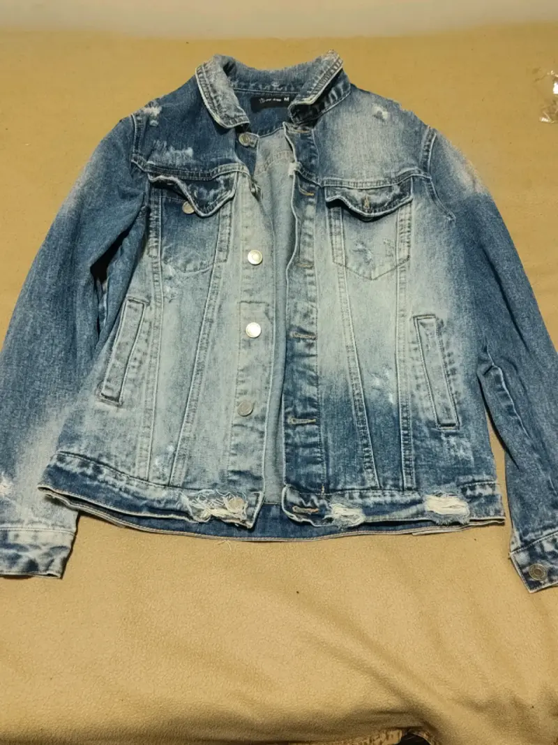 Chaqueta de mezclilla desgastada para mujer - 1