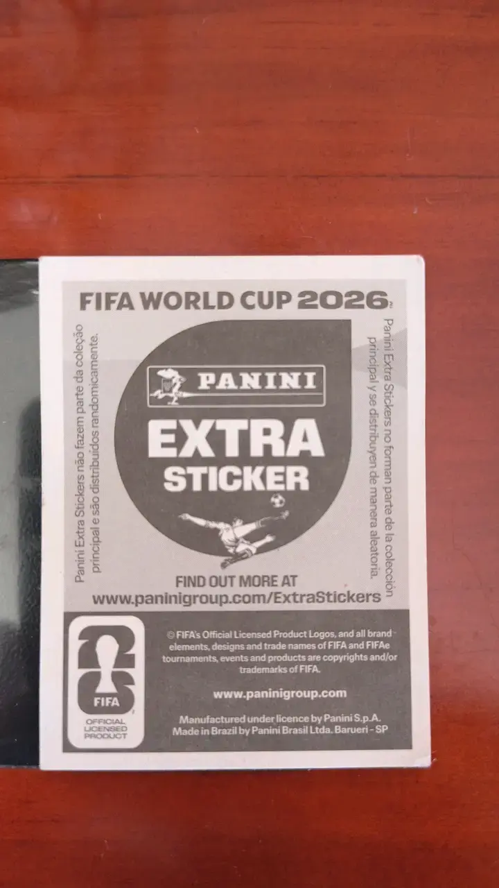 Lámina Panini Extra Sticker Lionel Messi Mundial 2026 - 2