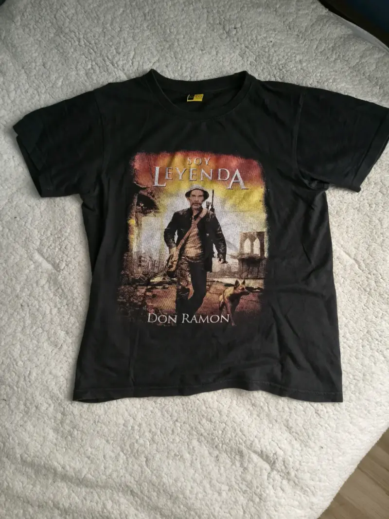 Polera negra Soy Leyenda Don Ramón - 1