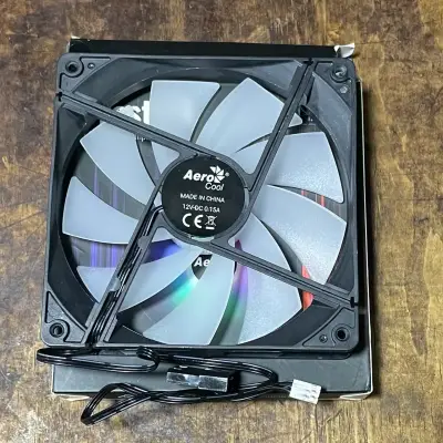 Ventilador RGB Aerocool Frost 14cm para PC - miniatura 4