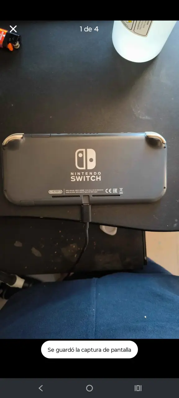 Nintendo Switch Lite con estuche de transporte - 1