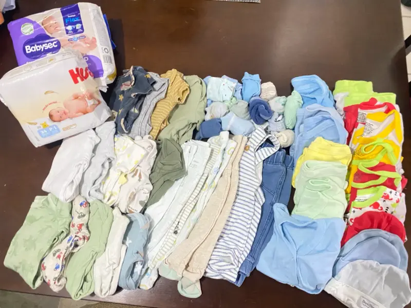 Lote de ropa de bebé y pañales de regalo🩵📥✨ - 1