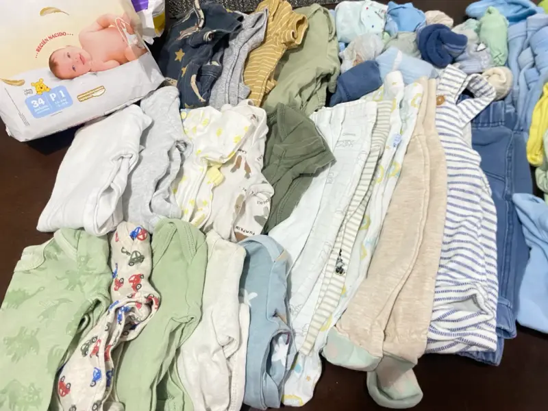 Lote de ropa de bebé y pañales de regalo🩵📥✨ - 2