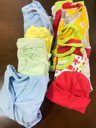 Lote de ropa de bebé y pañales de regalo🩵📥✨ - miniatura 3