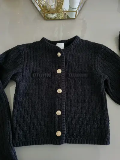 Chaleco de punto negra con botones dorados H&M - miniatura 5