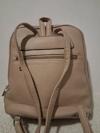 Mochila beige de cuero sintético Sei - miniatura 4