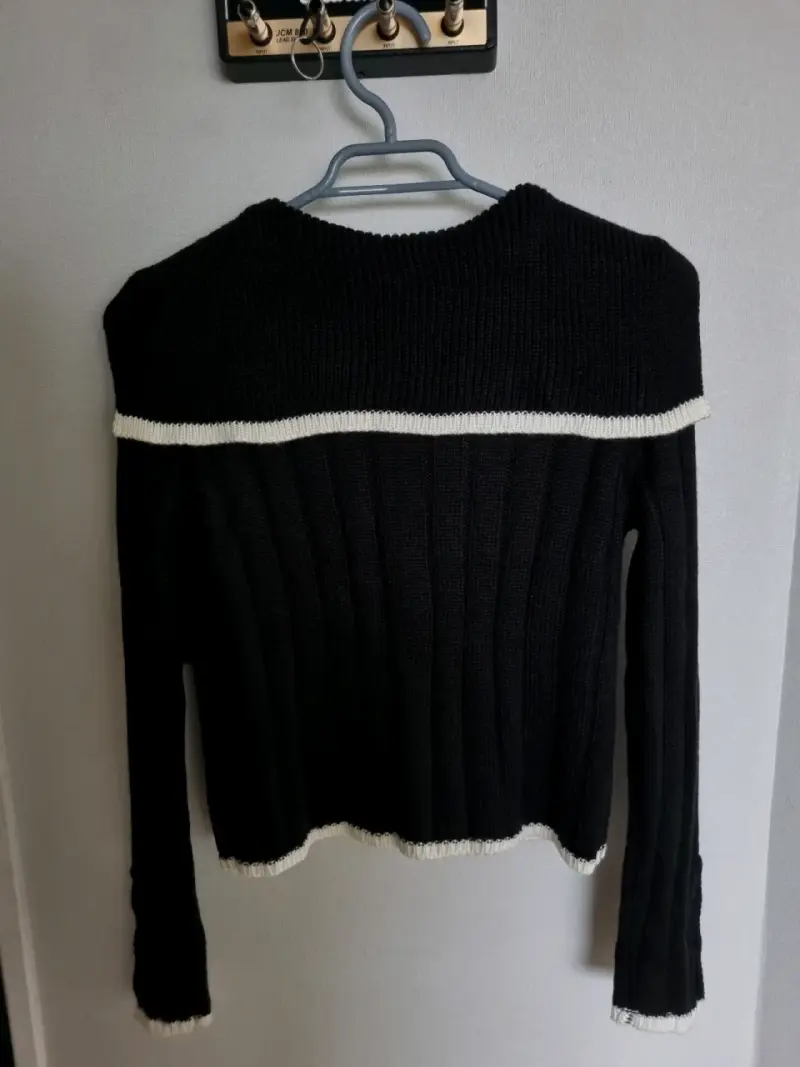 Cardigan negro de punto con botones dorados Sybilla - 4