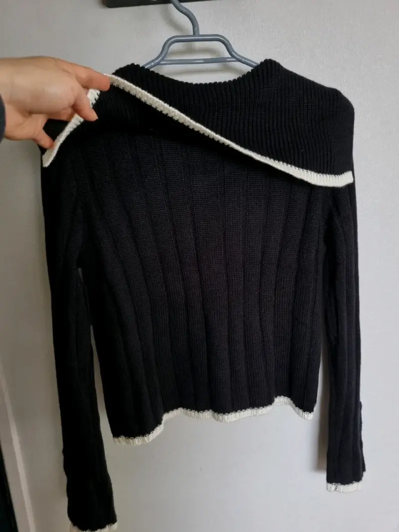 Cardigan negro de punto con botones dorados Sybilla - 5