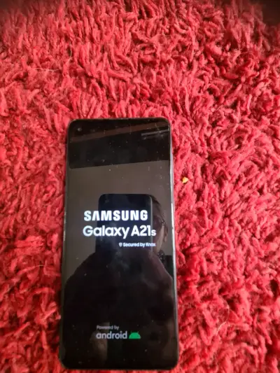 Samsung Galaxy A21s en buen estado - miniatura 3