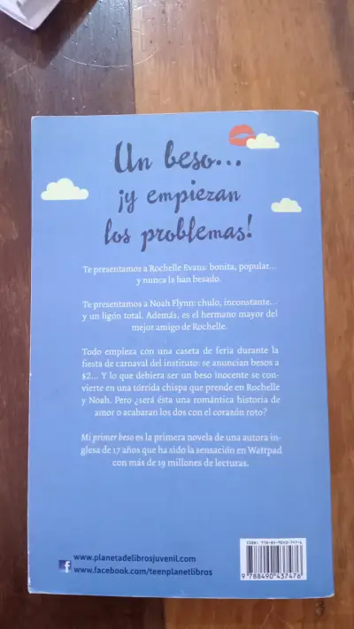 Libro 'Mi Primer Beso 2: Amor a Distancia' de Beth Reekles - miniatura 2
