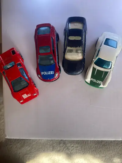 Set de autos de juguete de colección Polizei - miniatura 1