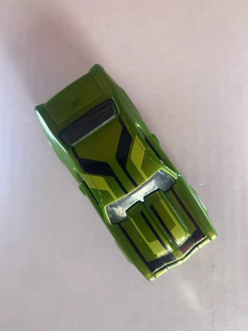 Set de autos de juguete variados - 2