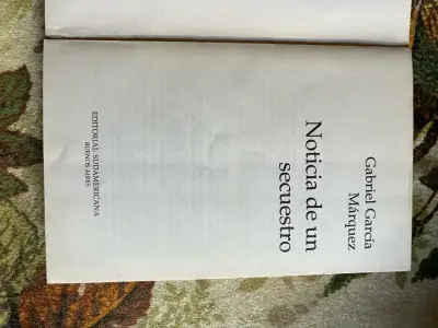 Libro Noticia de un Secuestro de Gabriel García Márquez - miniatura 2