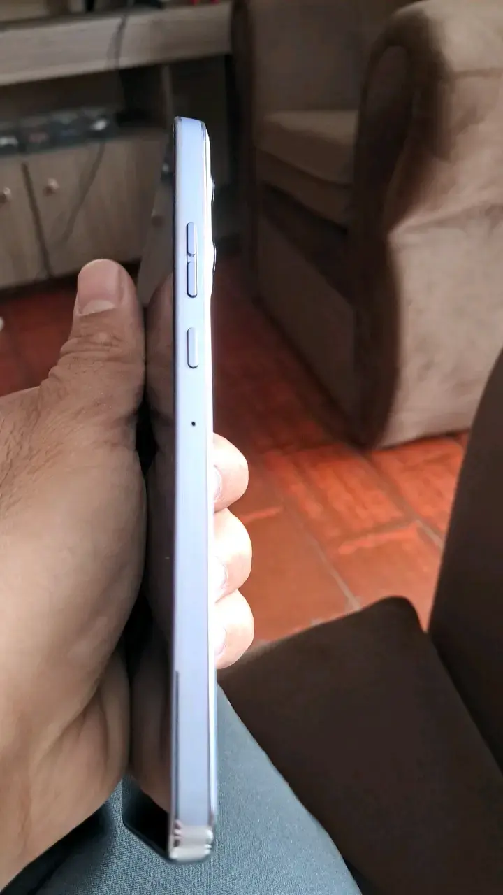 Smartphone Motorola con triple cámara trasera - 3