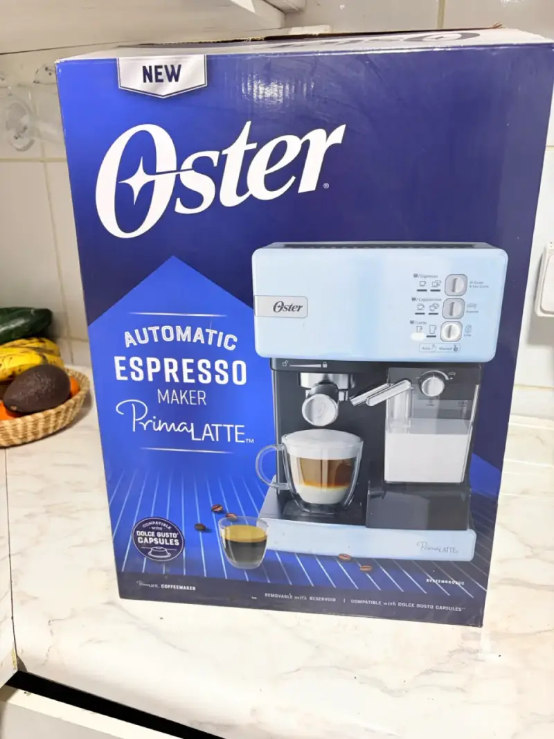 Cafetera Espresso Automática Oster PrimaLatte - 1