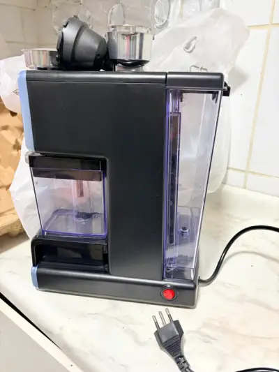 Cafetera Espresso Automática Oster PrimaLatte - miniatura 3